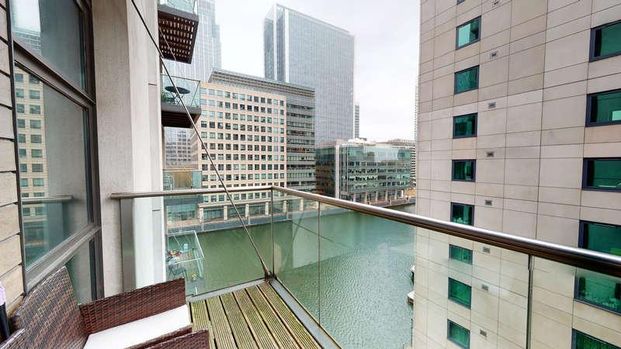 South Quay Square, London, E14 - Photo 1