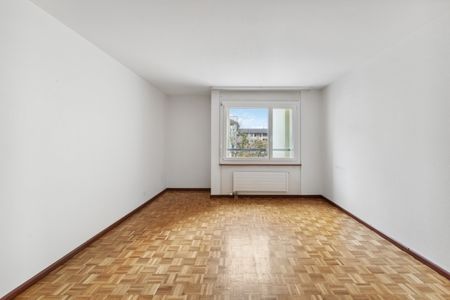 Apartment - Photo 2