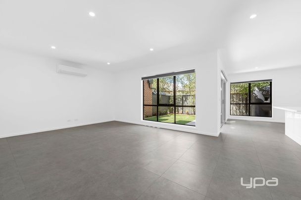 2/3 Kellerman Drive, Point Cook - Photo 1