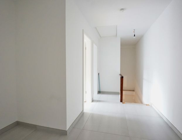 KR-Bismarckviertel! Moderne 3 Zimmer Maisonette-Wohnung mit 2 Balkonen und herrlichem Grün-Blick! - Foto 1