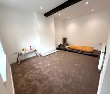 3 Bed Detached House, Church Street, S35 - Photo 6