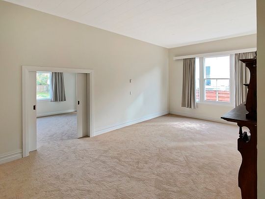 EPSOM - Double Grammar Zone or Groups - Photo 1