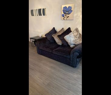 2 Bed Flat, Royal Quay, L3 - Photo 2