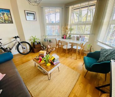 Stapleton Hall Road, London, N4 - Photo 4