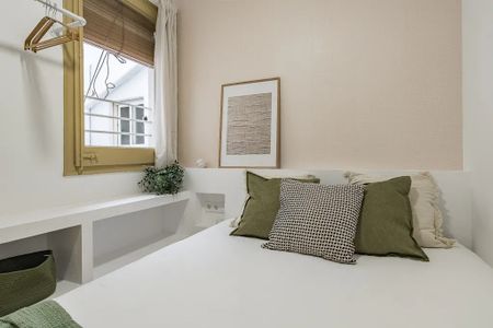 Carrer de Còrsega, Barcelona, Catalonia 08026 - Photo 3