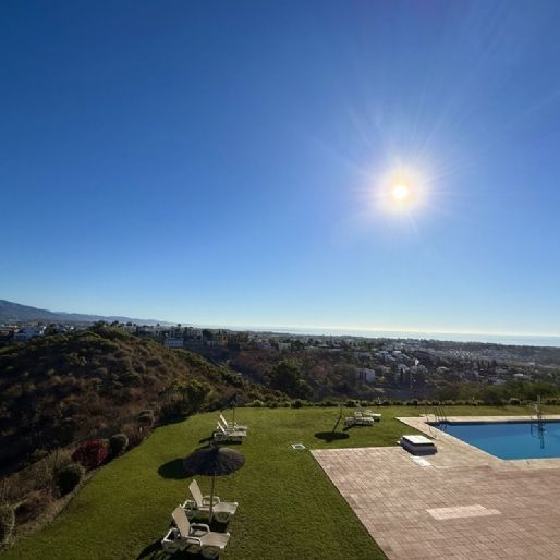 4 Bedroom Townhouse For Rent in Benahavís, Málaga - Photo 1