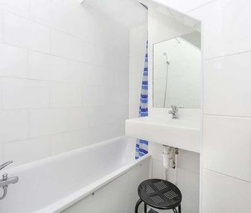 Sussex Way, London, N7 - Photo 2