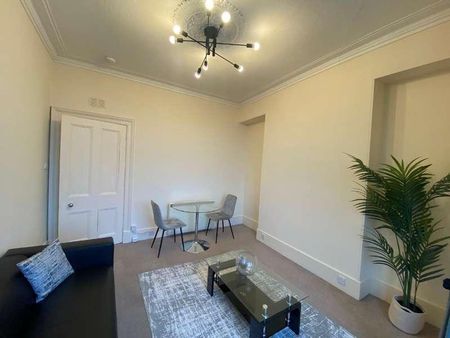 Rosemount Viaduct, City Centre, Aberdeen, AB25 - Photo 3