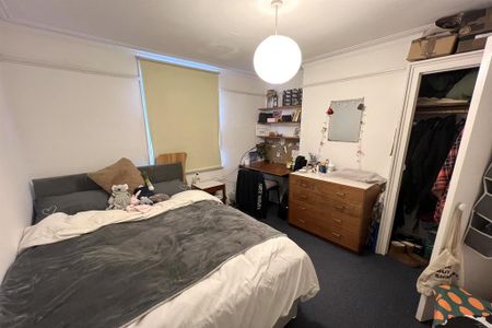 3 bedroom terraced house to rent - Photo 5