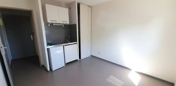 Location Appartement 1 pièce 15m² TOURS 37200 - Photo 2
