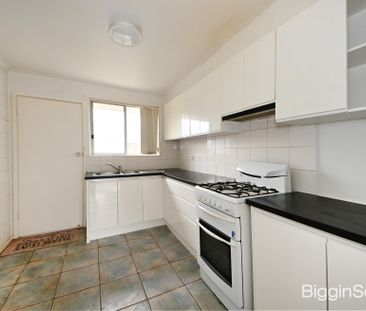 Low Maintenance Living - Photo 4