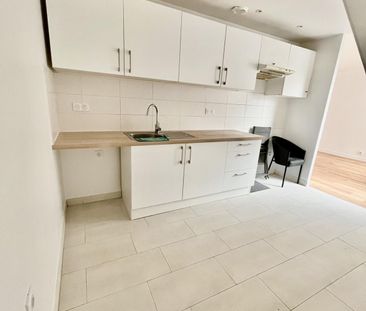 A LOUER 2 Pièces PARIS VIIIème 50.85m² au Sol / 45.45m²en Loi Bouti... - Photo 6