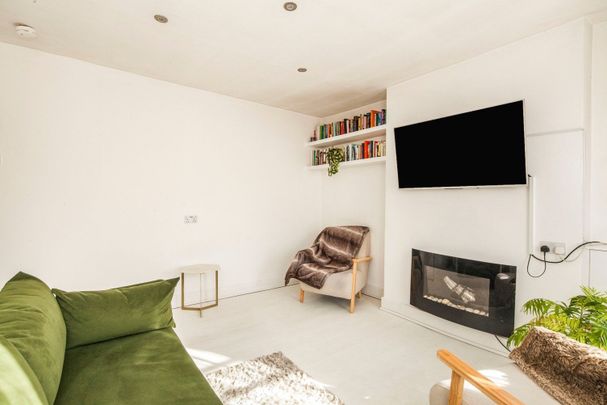Philip Walk, London, SE15 - Photo 1