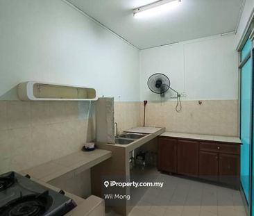 Rose Villa Apartment, Taman Putri Kulai, Kulai - Foto 2