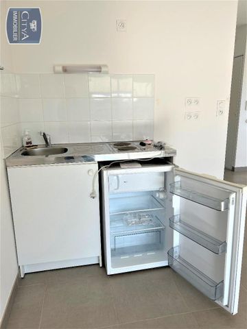 Location Appartement 1 pièce 30m² CASTELNAU LE LEZ 34170 - Photo 4