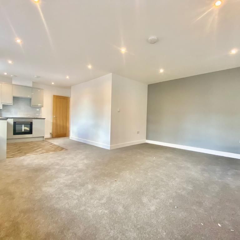 2 bedroom semi-detached house to rent - Photo 1