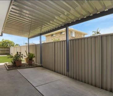 RENOVATED TWO BEDROOM DUPLEX WITH HUGE YARD - WALK TO BEACH! - Photo 4