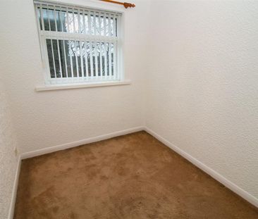 3 Bedroom House - Semi-Detached - Photo 4