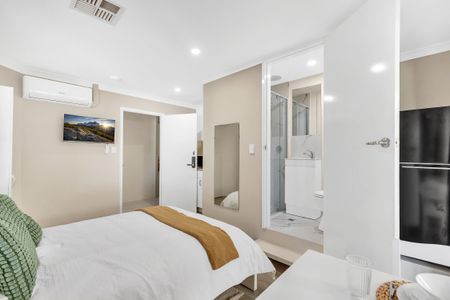 Port Kennedy - Photo 2