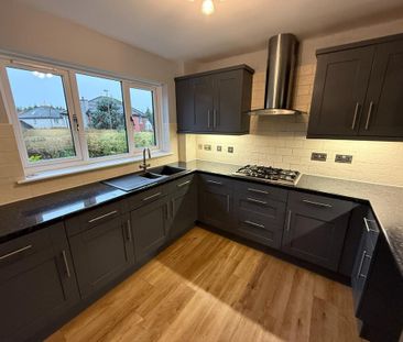 5 bedroom detached house to rent - Photo 1