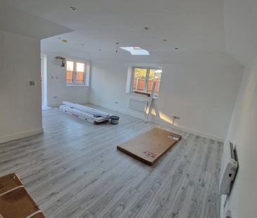 Studio Flat, Woodhouse Road, N12 - Photo 4