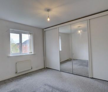 4 bedroom terraced house to rent - Photo 2