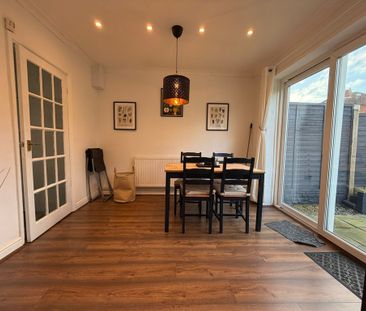 3 Bedroom For Rent - Photo 3