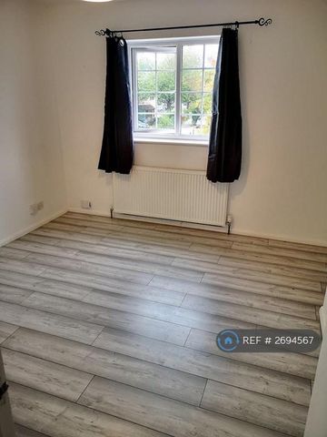 2 bedroom terraced house to rent - Photo 5