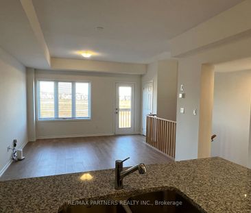 Townhouse For Lease | E8123424 - Photo 3