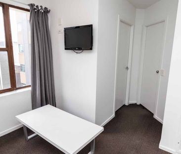 The Terrace One Bedroom and Study or Two Bedroom Apartment - Photo 2