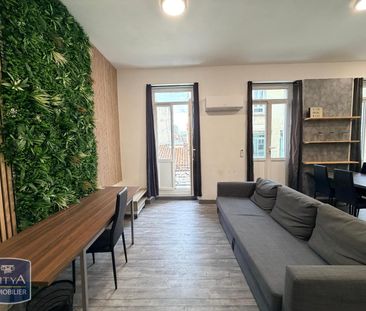 Location Appartement 1 pièce 45m² MARSEILLE 8ème - Photo 1