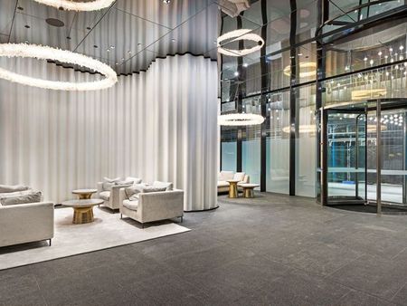 Elevated Living in the Heart of Southbank - Photo 5