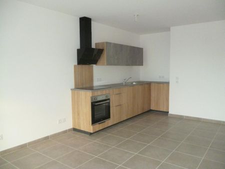 Location Appartement 2 pièces 47m² ANNEMASSE 74100 - Photo 3