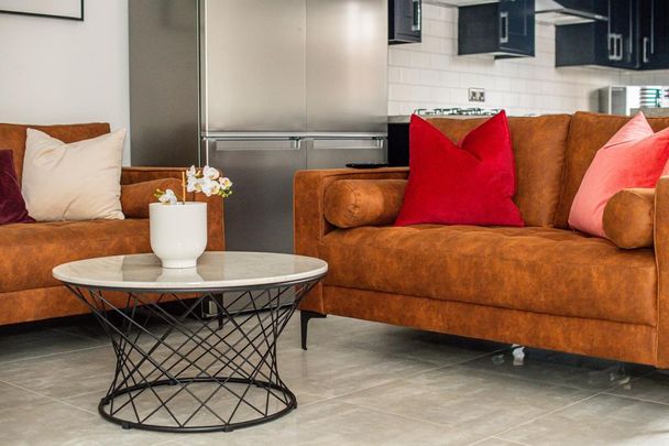 6 bedroom house to rent - Photo 1