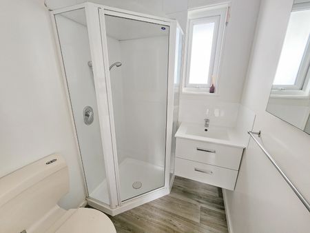 Hutt Central Living - Photo 2