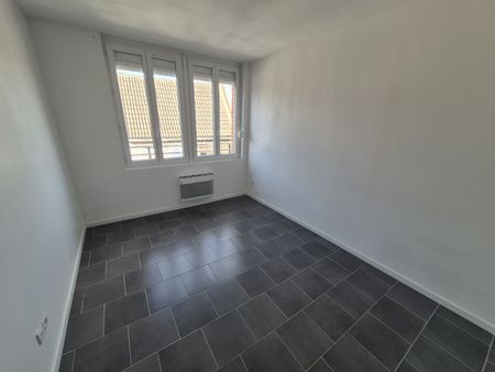 Location Appartement 2 pièces 35m² ANICHE 59580 - Photo 3