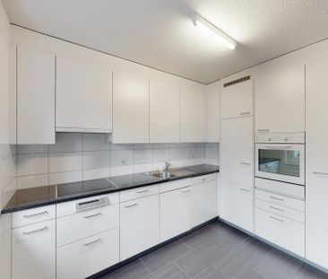 Grosszügige Wohnung in ruhiger Liegenschaft befristet bis 31.03.2028! - Photo 5
