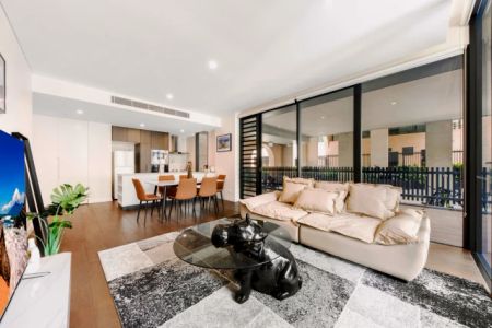 11 Wentworth St, Sydney - Photo 2