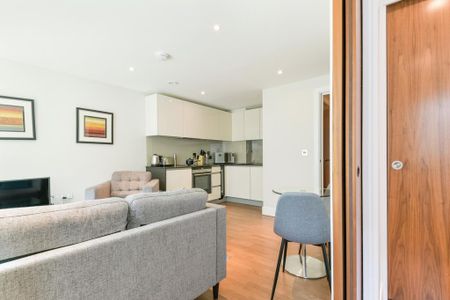 Studio to rent - Photo 2