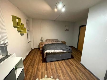1 bedroom in a house share to rent - Photo 5