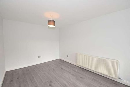 The Boulevard, Crowley, RH10 - Photo 5
