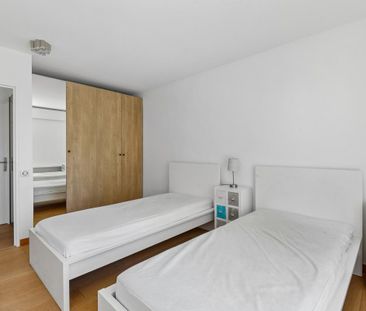 Location Appartement 4 pièces Meublé 95m² PARIS 15ème - Photo 6