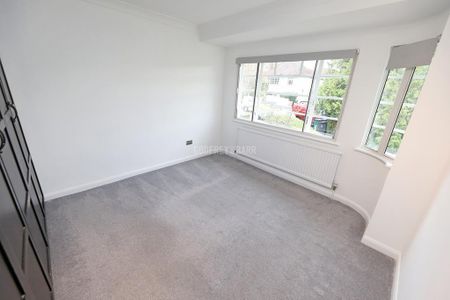 4 bedroom semi-detached house to rent - Photo 5