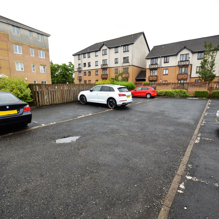 2 bed flat to rent in Bobbins Gate, Paisley, PA1 - Photo 1