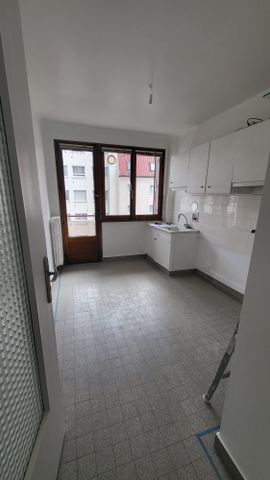 Location Appartement 2 pièces 46m² ANNECY 74000 - Photo 2