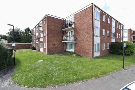 Bridgewater Court Waterloo Road,Bridgewater Court,Waterloo Road,Southampton - Photo 2