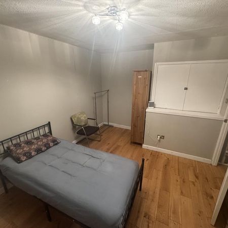 1 bedroom detached house to rent - Photo 3