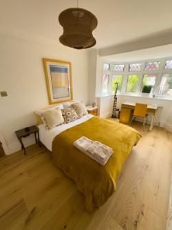 1 bedroom in a house share to rent - Photo 2