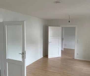 Wohnen in renovierter Altbauwohnung1. OG für maximal 2 Personen in ... - Foto 5