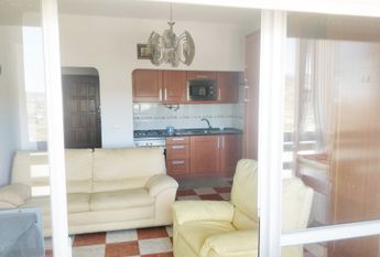 Apartamento T3 na Costa da Caparica semi-mobilado